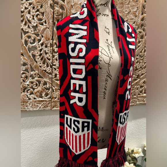 2021 US Soccer Insider USA Scarf- Measures 60”Lx7”W - Picture 4 of 8